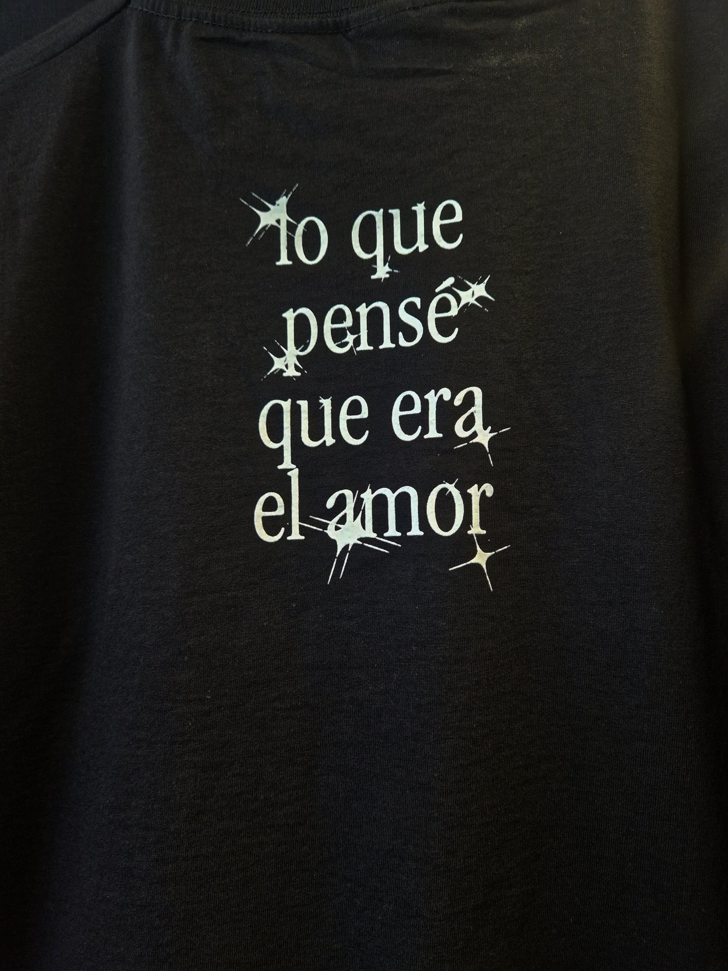 Julia Amor · Camiseta manga corta "lo que pensé que era el amor"